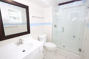 9422 Claridge Dr, Houston, TX 77031 - Photo 9