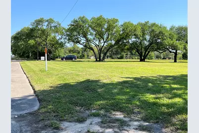 1000 Delmar, La Marque, TX 77591 - Photo 5