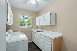 2301 Longwood Dr, Pearland, TX 77581 - Photo 25