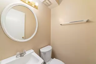 889 Wax Myrtle Ln, Houston, TX 77079 - Photo 17