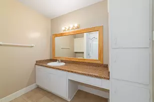 889 Wax Myrtle Ln, Houston, TX 77079 - Photo 27