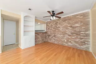 889 Wax Myrtle Ln, Houston, TX 77079 - Photo 11