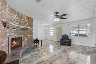 15935 Dunman Ln, Houston, TX 77044 - Photo 3