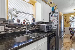 15935 Dunman Ln, Houston, TX 77044 - Photo 9