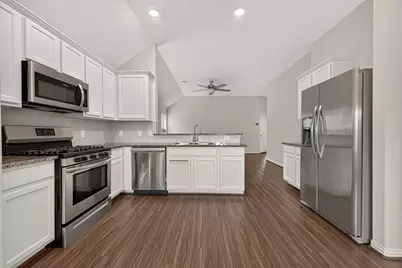 4827 Marigold Breeze Drive, Spring, TX 77386 - Photo 9