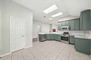 11811 Misty Peak Ln, Humble, TX 77346 - Photo 9