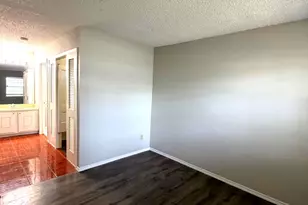 5817 W Tidwell Rd, Houston, TX 77092 - Photo 21
