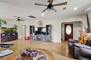 1801 Adams St, Liberty, TX 77575 - Photo 7