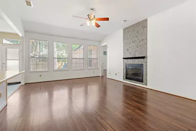 54 S Summer Cloud Drive, The Woodlands, TX 77381 - Photo 7