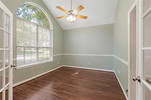 54 S Summer Cloud Dr, The Woodlands, TX 77381 - Photo 5