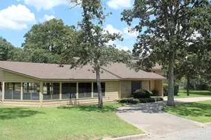 214 Briarwood Dr, Bellville, TX 77418 - Photo 3