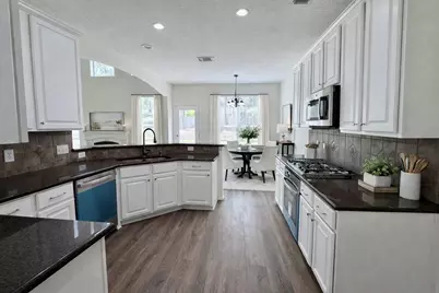 31023 Kingsway Park Lane, Spring, TX 77386 - Photo 7
