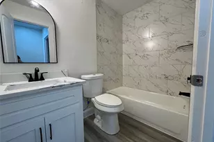 7210 Hemlock St, Houston, TX 77012 - Photo 3