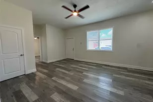 7210 Hemlock St, Houston, TX 77012 - Photo 7