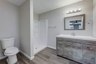 2315 Green Knoll Dr, Houston, TX 77067 - Photo 37