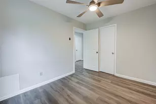 2315 Green Knoll Dr, Houston, TX 77067 - Photo 25