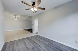2315 Green Knoll Dr, Houston, TX 77067 - Photo 15