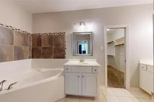 2006 Marchwood Manor Dr, Houston, TX 77090 - Photo 27
