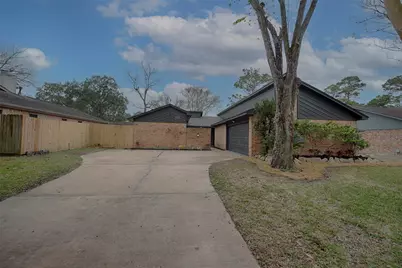 2716 Pineneedle Lane, Pearland, TX 77581 - Photo 1