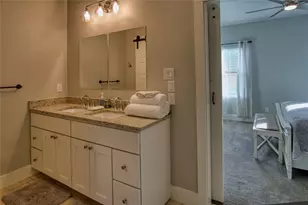 1247 Green Hill Dr, Canyon Lake, TX 78133 - Photo 11