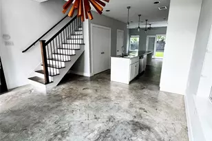 612 E 29th St, Houston, TX 77008 - Photo 5
