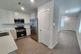 905 Coperchiata Cir, Huffman, TX 77336 - Photo 9