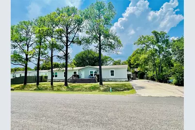 16919 Carlswood Drive, Baytown, TX 77523 - Photo 3