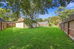 8119 Pine Green Ln, Humble, TX 77346 - Photo 39