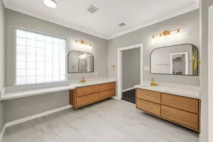 2425 W Bramlet Dr, Conroe, TX 77304 - Photo 13