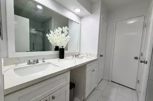 6430 Grandvale Dr, Houston, TX 77072 - Photo 13