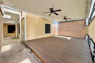 6430 Grandvale Dr, Houston, TX 77072 - Photo 19