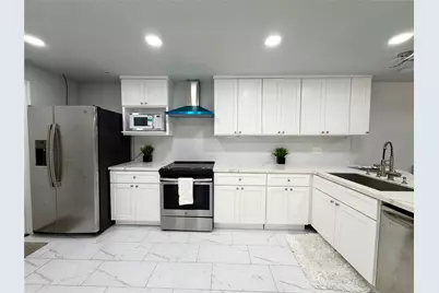 6430 Grandvale Drive, Houston, TX 77072 - Photo 9