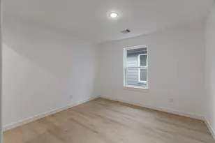 7126 Bywood A and B St, Houston, TX 77028 - Photo 25