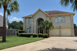 2330 Lord Nelson Dr, Seabrook, TX 77586 - Photo 3