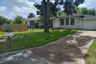 242 Bolden St, Houston, TX 77029 - Photo 3