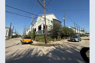703 Bringhurst Street, Houston, TX 77020 - Photo 11
