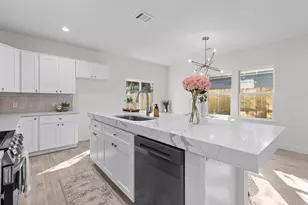 7814 Beckley St, Houston, TX 77088 - Photo 27