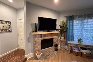 3100 Walnut Bend Ln, Houston, TX 77042 - Photo 3