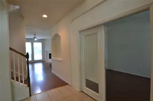 12110 Laurel Ct, Stafford, TX 77477 - Photo 11