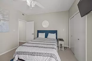 19131 Kahala Dr, Galveston, TX 77554 - Photo 17