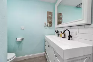 6513 Golfcrest Dr, Galveston, TX 77551 - Photo 23