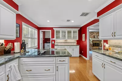 5510 Pine Arbor Drive, Houston, TX 77066 - Photo 11