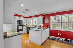 5510 Pine Arbor Dr, Houston, TX 77066 - Photo 9