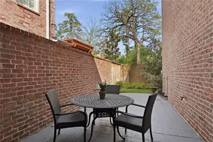 207 Sugar Berry Cir, Houston, TX 77024 - Photo 29