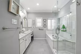 207 Sugar Berry Cir, Houston, TX 77024 - Photo 25