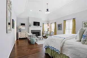 207 Sugar Berry Cir, Houston, TX 77024 - Photo 23