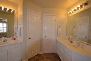 2710 Grants Lake Blvd, Sugar Land, TX 77479 - Photo 25
