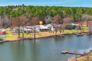 117 Horseshoe Lake Dr W, Huntsville, TX 77320 - Photo 1