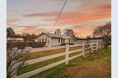 117 Horseshoe Lake Drive W, Huntsville, TX 77320 - Photo 3