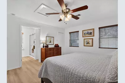 117 Horseshoe Lake Drive W, Huntsville, TX 77320 - Photo 13